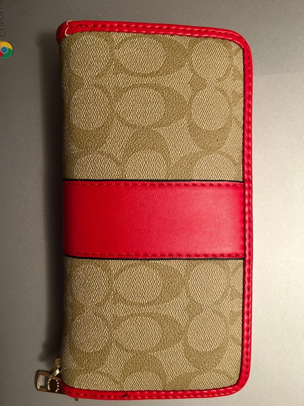 Beautiful Wallet - Picture 2 of 5